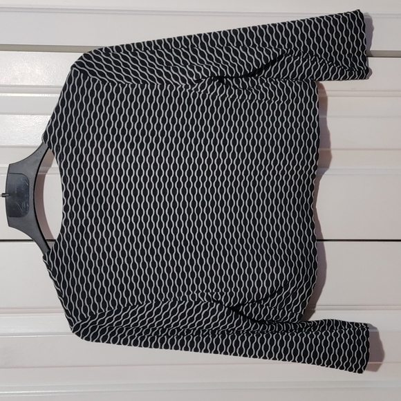 Traveler's by Chico's crop blazer size 8 med - Picture 3 of 4